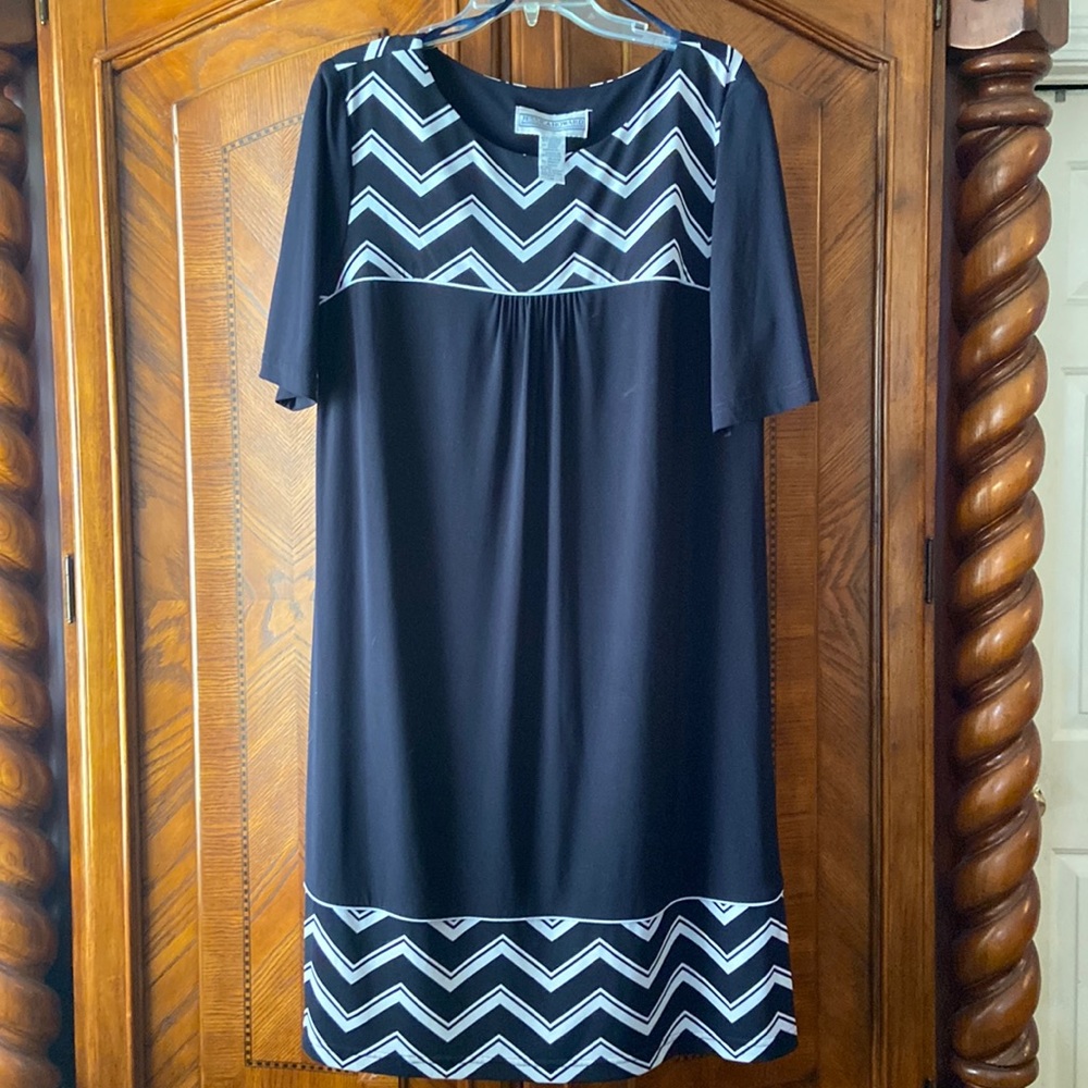 Jessica Howard Dress